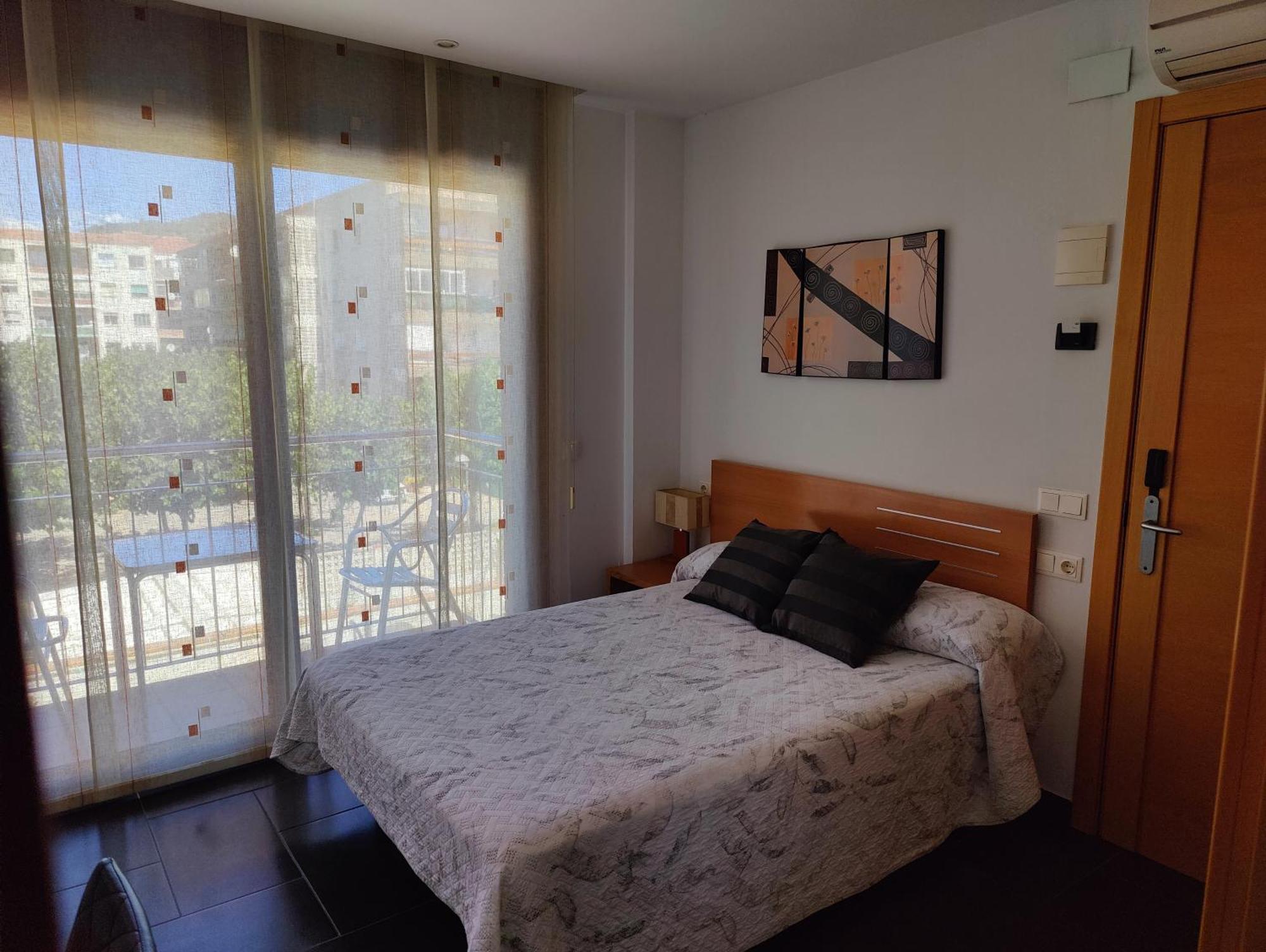 Hostal Manel Pineda de Mar Exterior photo