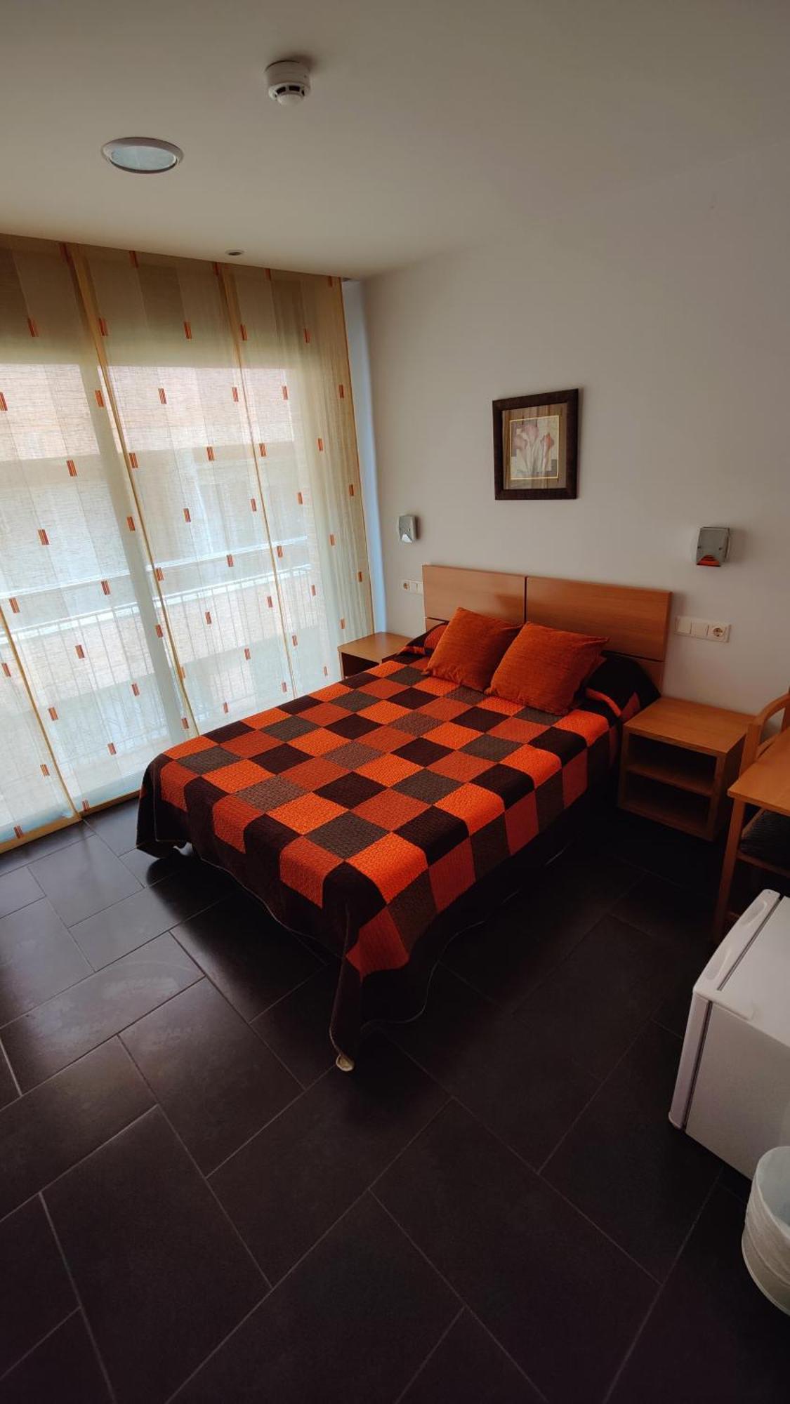 Hostal Manel Pineda de Mar Exterior photo